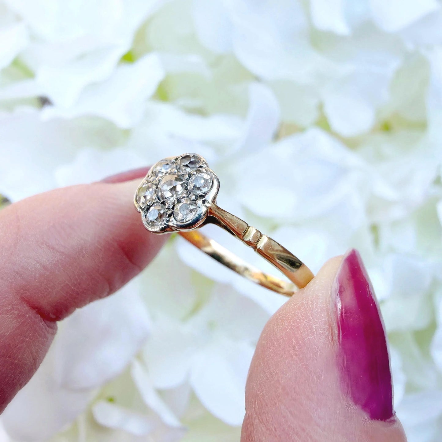 Alma 18k Art Deco Daisy Cluster Ring