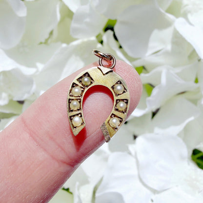 Dottie 9k Gold Lucky Horseshoe Antique Pendant Charm