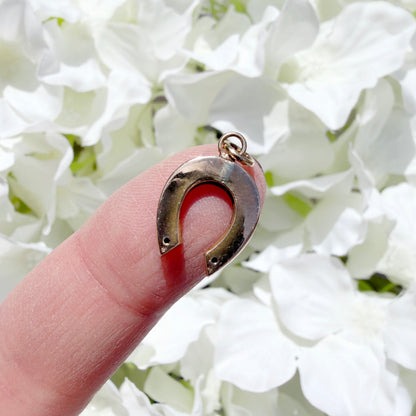 Dottie 9k Gold Lucky Horseshoe Antique Pendant Charm