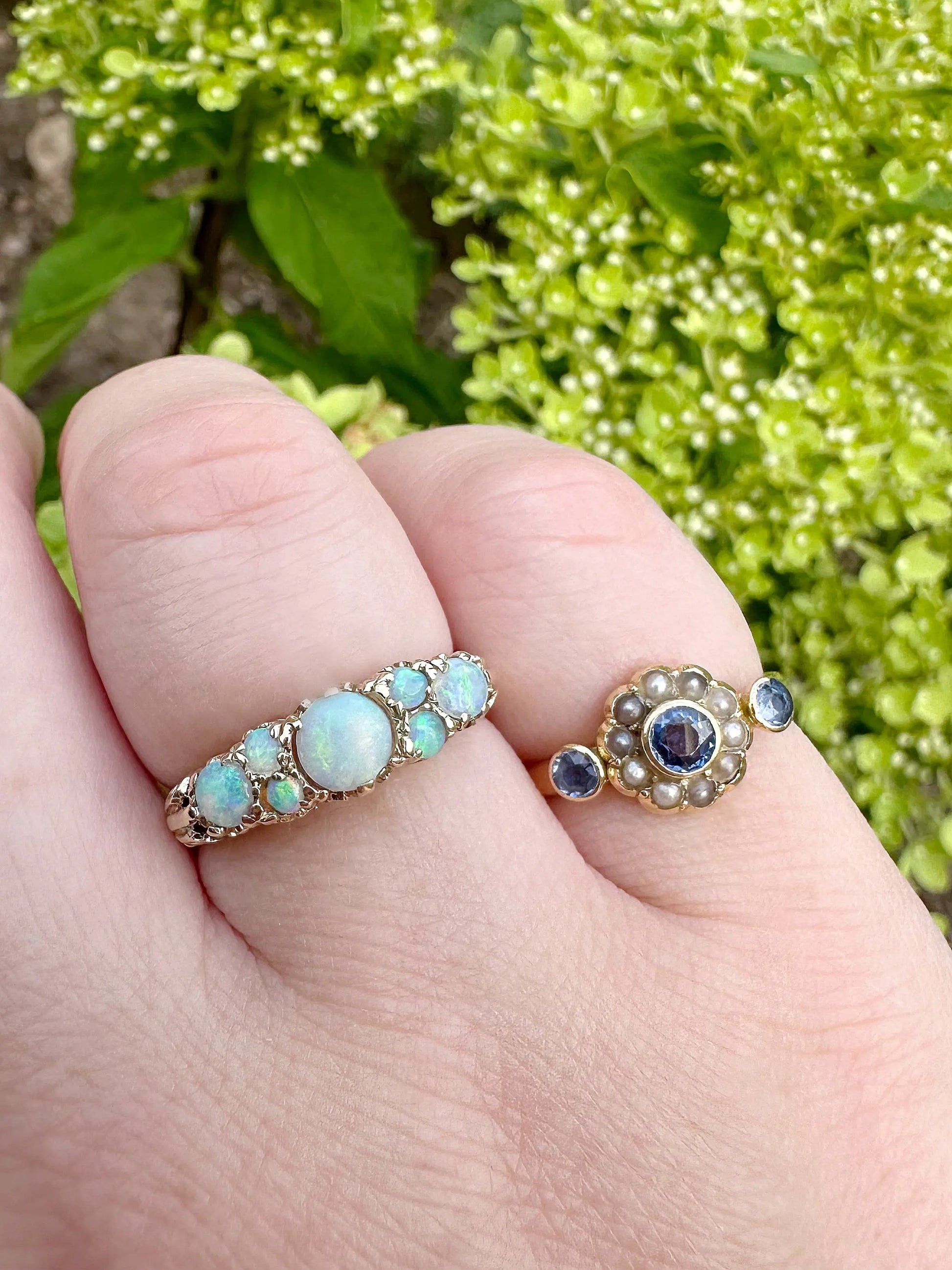 Violet 18ct Edwardian Sapphire Ring Peach and Willow