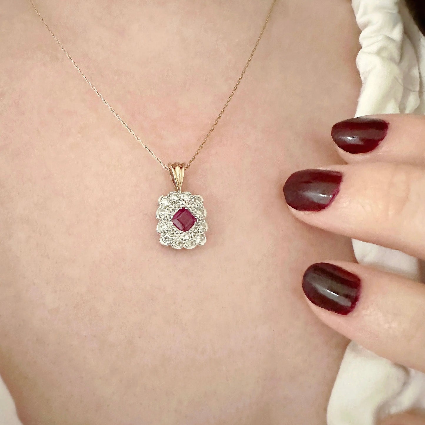 9ct gold vintage ruby and diamond pendant necklace