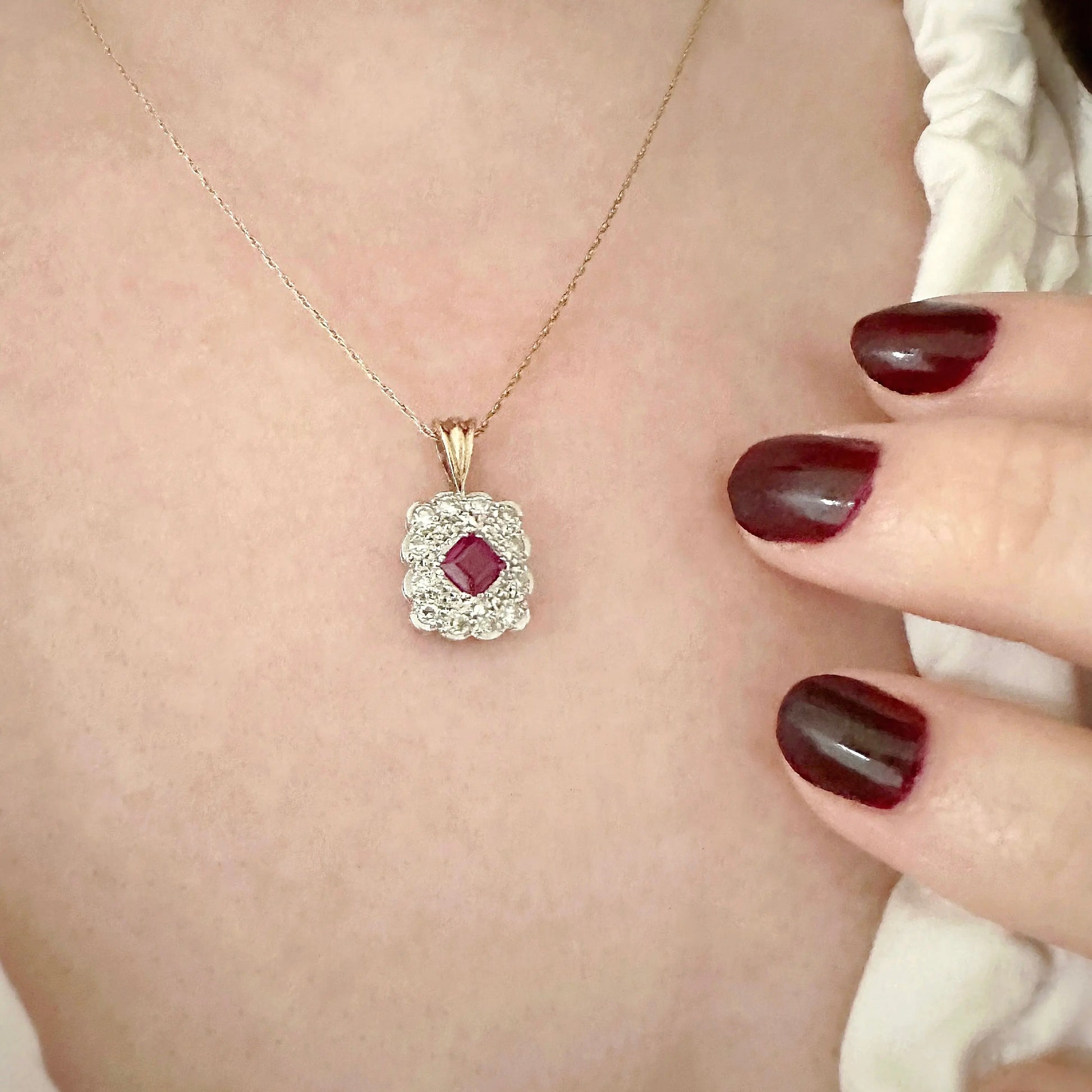 9ct gold vintage ruby and diamond pendant necklace