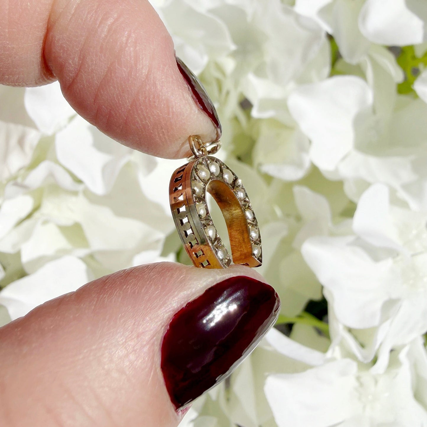 seed pearl lucky horseshoe pendant 