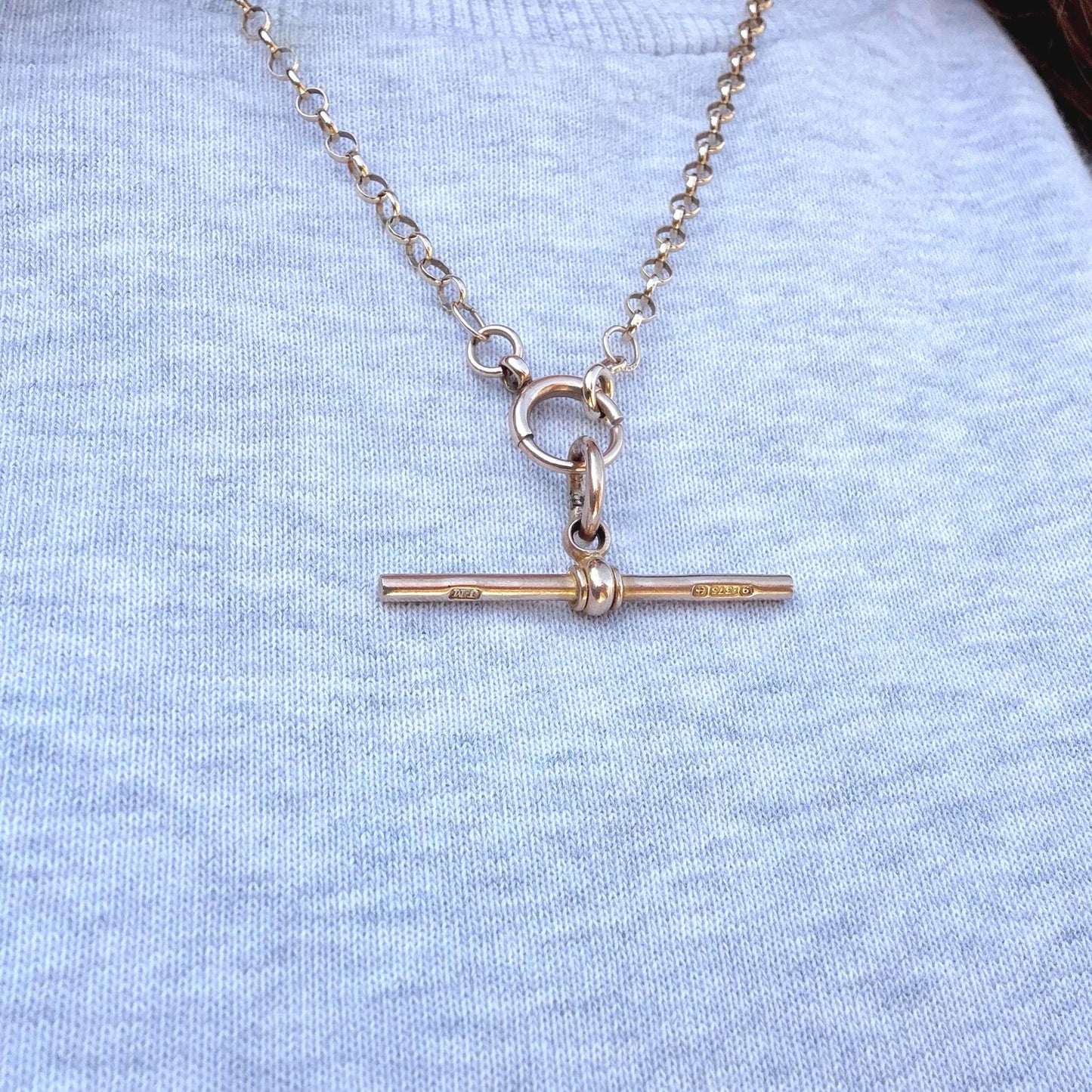 Lillie Antique 9k T-Bar Pendant