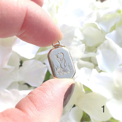 Seraphina 9ct Hand Engraved Heart Crest Pendant