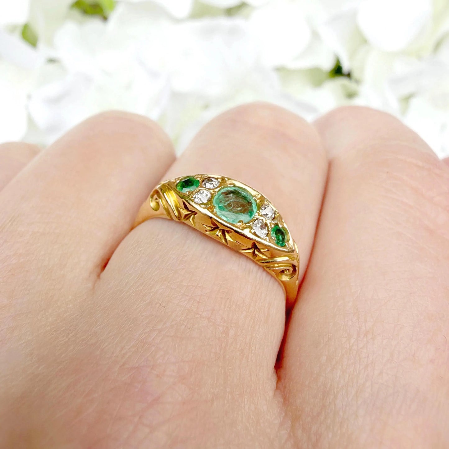 Orla Victorian 18k Emerald and Diamond Star Ring