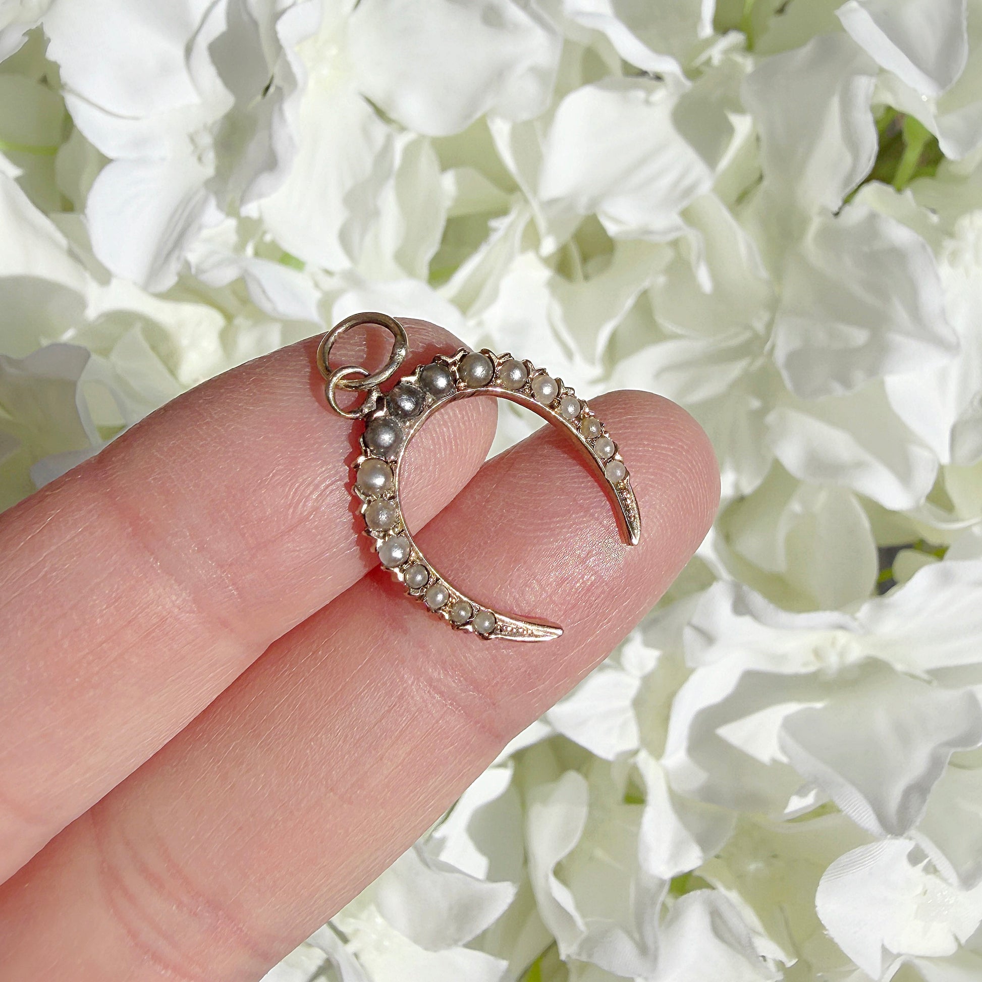 gold and pearl large lucky horseshoe charm