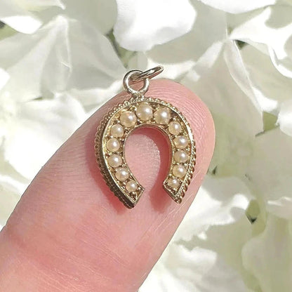 15ct gold and pearl lucky horseshoe charm